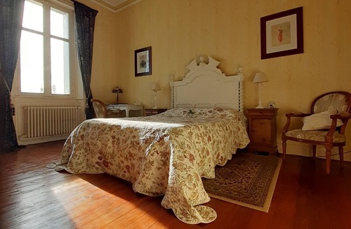 Fors Other | THE LARGE COTTAGE AT CHÂTEAU SAINTE MARIE NEAR THE MARAIS POITEVIN