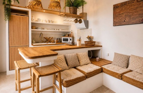 Les Sablettes House | The latest LouMiou favorite, just 50 meters from the sea