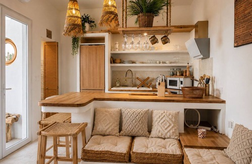 Les Sablettes House | The latest LouMiou favorite, just 50 meters from the sea