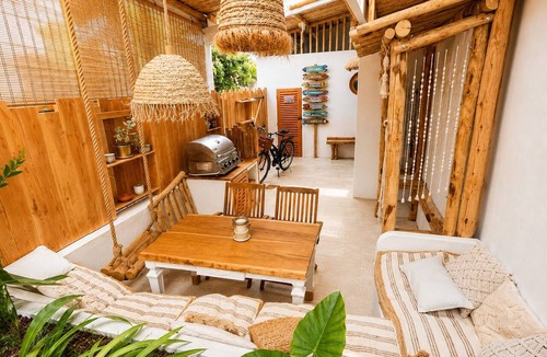 Les Sablettes House | The latest LouMiou favorite, just 50 meters from the sea