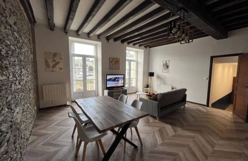Segre Apartment | The Oudon cottage