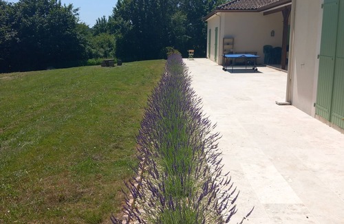 Saint-Front-sur-Nizonne Villa | THE VILLA IN THE PERIGORD VERT
