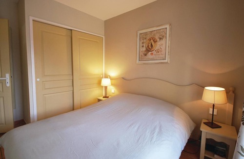 Les Issambres Apartment | This beautiful apartment is located on the 2nd floor of a secured complex and offers its guests a go