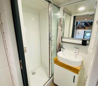Tromm Apartment | Tiny House Eiche