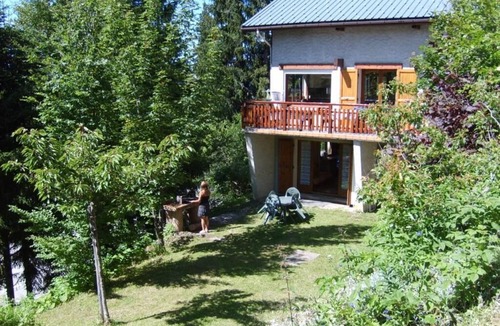 Allevard Ski Chalet | To just relax or to party