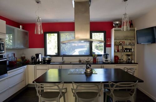 Quimiac Villa | TOEN BIHAN, family home with swimming pool, close to beaches (100 m)