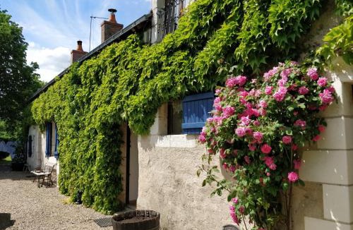 Mouliherne House | Traditional Longère Farmhouse at La Fortinerie