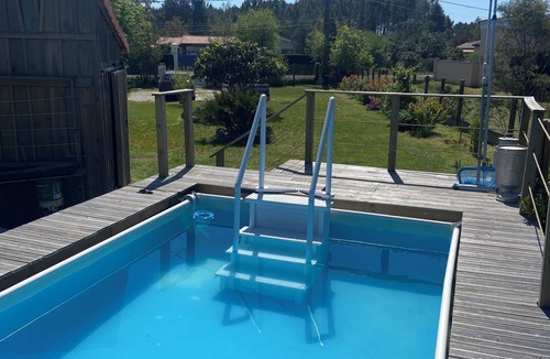 Carcans House | Typical single-storey Médoc house with outbuildings and swimming pool