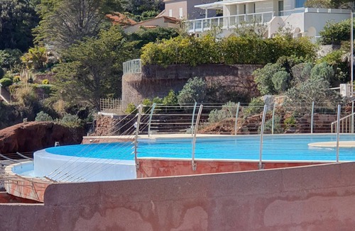 Le Trayas Apartment | Un Balcon sur la mer