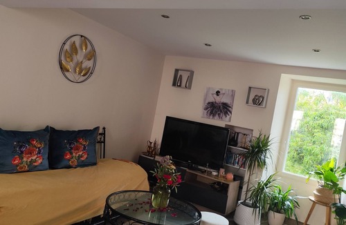 Bessines-sur-Gartempe House | Un cocon familial simple