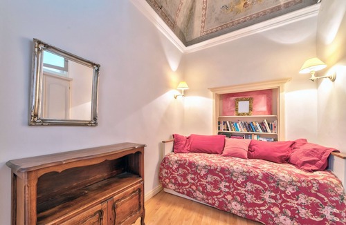 Old Town Apartment | Unique apartment in the old town
