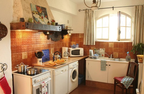 Le Bar-sur-Loup Apartment | Upper Garden Apartment with *Large Heated Pool*
