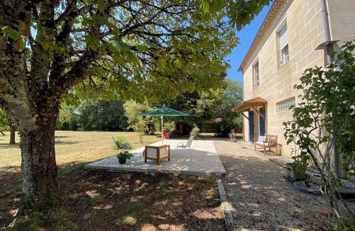 Saint-Andre-de-Cubzac House | Vacation home between vineyards, estuary and ocean