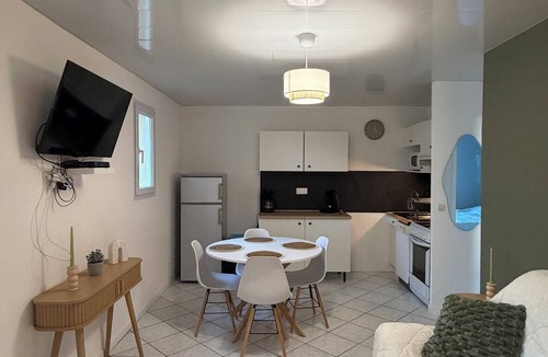 Ozillac House | Vacation home 3* - Sous les pins