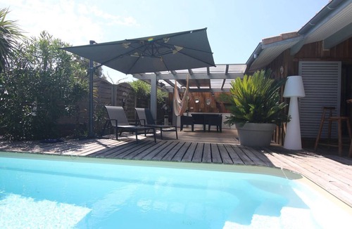La Teste-de-Buch House | Vacation home with heated pool