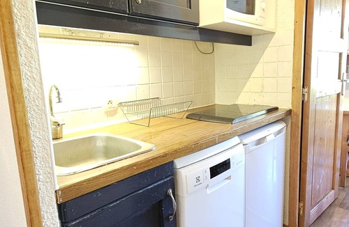 Les Varcins Apartment | Val Thorens - Ski In/Out - 4 Beds Flat (C-E20)