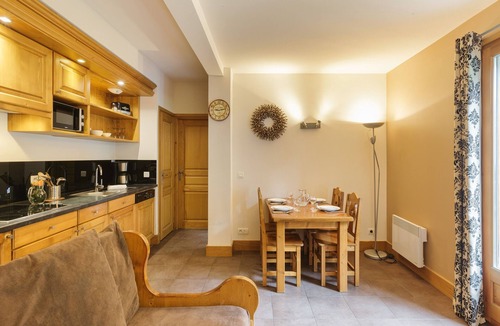 Vallorcine Apartment | Vallorcine Buet 01 Ski-In Retreat w/Shared Pool & Sauna, Vallorcine (Argentiere), France