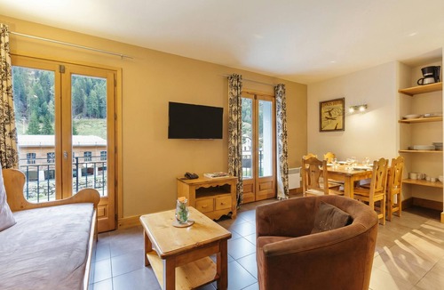 Vallorcine Apartment | Vallorcine Buet 32 Ski-In Retreat w/Shared Pool & Sauna, Vallorcine (Argentiere), France