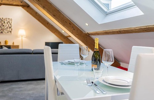 Orleans Apartment | Vaucouleurs Duplex Lumineux et Spacieux