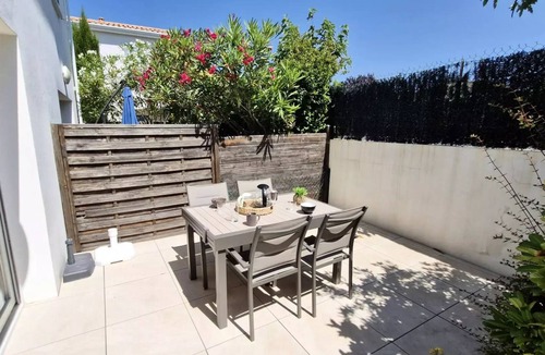 Vaux-sur-Mer Villa | Vaux-sur-Mer - LES JARDINS D'AGATHE - Semi-detached Villa - Within walking distance of the market