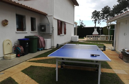 Andernos-les-Bains Villa | Very quiet villa, heated pool, Airc onditionned, 5mn from beaches, 5 bicycles .