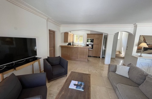 Sainte-Maxime Villa | Very recent villa - T4 - 130 m2 - 3 bedrooms with bathroom and WC