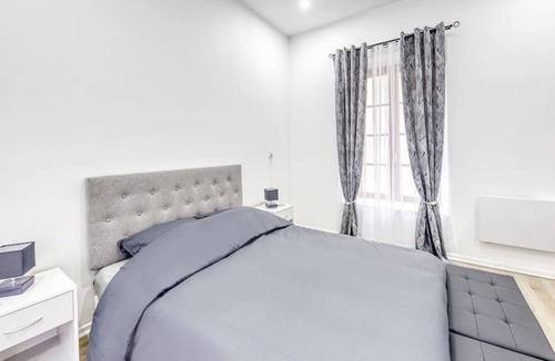 Tonnerre Apartment | Very spacious apartment for 4 people
