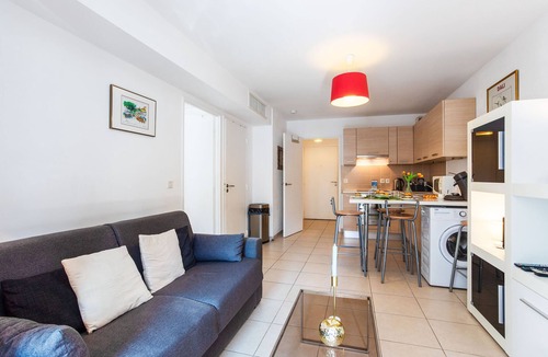 Jean-Medecin Apartment | VICTOR HUGO AP4159 by RIVIERA HOLIDAY HOMES