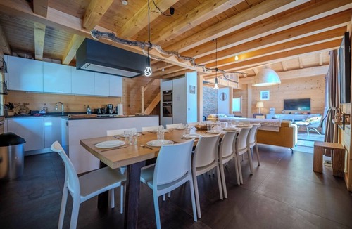 Les Bossons Ski Chalet | Vieil Ours - Douillet Chalet |11pax |Familial | Vue Mt-Blanc