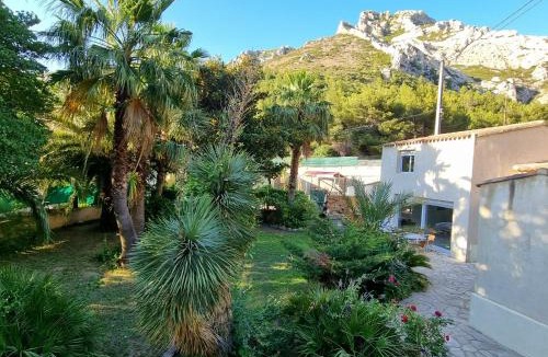 9th Arrondissement House | Villa 3 chambres Jacuzzi Parc des Calanques 15 min stade Vélodrome