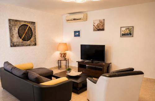 9th Arrondissement House | Villa 3 chambres Jacuzzi Parc des Calanques 15 min stade Vélodrome