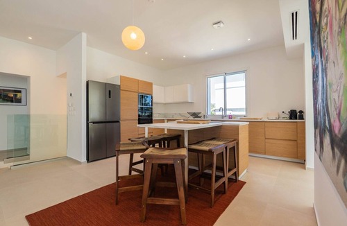 Villeneuve-Loubet Villa | Villa 5 ch. Mer et Rivière entre Nice & Cannes