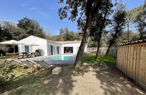 Dolus-d'Oleron Villa | Villa ALL COMFORT, Charm, relaxation, SWIMMING POOL, SEA and FOREST, Ile d'Oléron