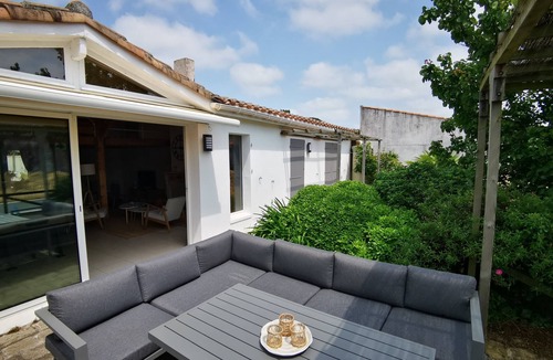 La Flotte Villa | Villa Avec Jardin et Piscine