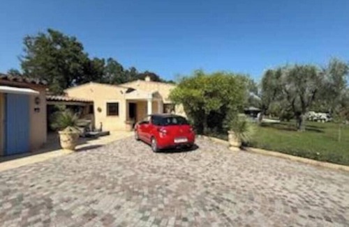 Valbonne Villa | Villa Bali sur la Côte d'Azur - Oasis among olive trees