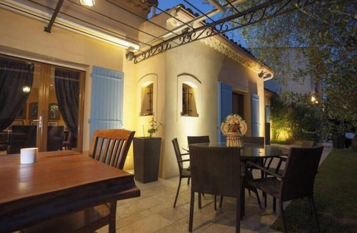 Valbonne Villa | Villa Bali sur la Côte d'Azur - Oasis among olive trees