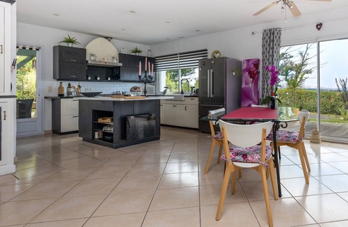Bardos House | Villa 'Beautiful Basque House in Bardos' with Air Conditioning, Garden & Wi-Fi