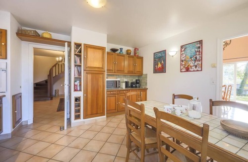 Cambo-les-Bains Villa | Villa Berhartia - Swimming pool and mountain view