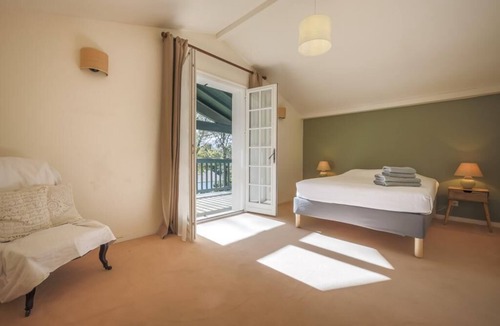 Cambo-les-Bains Villa | Villa Berhartia - Swimming pool and mountain view