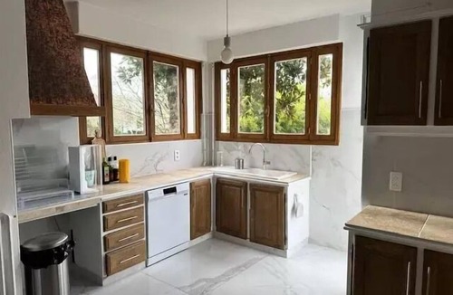 Saint Sozy Villa | Villa blanche Privilège, 6 bedrooms - 4 bathrooms - TV 12 people