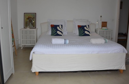 Les Restanques Villa | Villa Cante Cigalo: View / Baie de St. Tropez. 10 minutes by car.