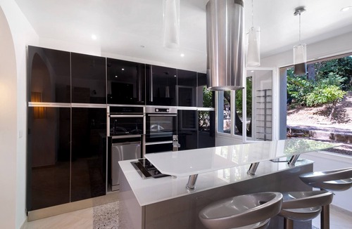 Le Dramont Villa | Villa "Caron Riviera" with Sea View, Wi-Fi, and Air Conditioning