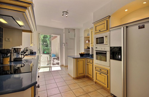 Valbonne Villa | Villa convenient for 6 adults+2 , outdoor jacuzzi/pool, kids playground, air con