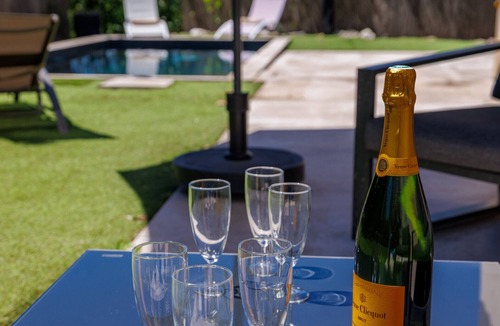 Tourrettes-sur-Loup Villa | Villa du Clos de l'Olivier avec piscine à Tourrettes