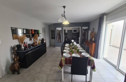 Saint-Gilles-Croix-de-Vie Villa | Villa "Le Paradis Bleu" Heated pool and beach 200 m'away