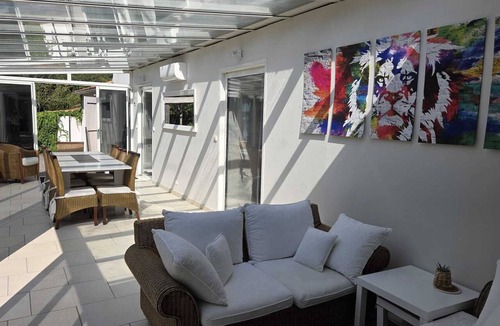 Corcoue-sur-Logne Villa | Villa, gîte in the heart of nature. Park, swimming pool and pond
