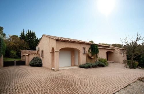 Saint-Paul-en-Foret Villa | Villa in Provence with Pool and Garden