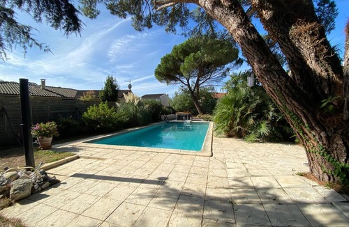 Biars-sur-Cere House | VILLA & JACCUZI-SAUNA-PISCINE-MASSAGES du "Nirvâna Vivant"