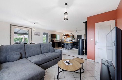 La Jonchere House | Villa Joël – House with Private Pool, 10 Minutes from the Beach