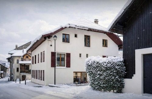 Menthon-Saint-Bernard Villa | Villa Le Cep - Lake and mountains all year round for 12 - OVO Network